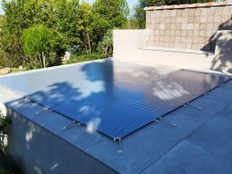 20230811 bâche piscine (IMG_180204)