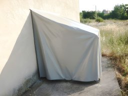 20101029 Bâche de protestion - Confection d'une bâche de protection sur-mesure pour bâtiment agricole (P1010964)