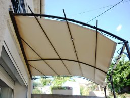 20170801 Pergola en toile de 9m amovible PVC précontraint Ferrari 705 et Soltis 92 (4)