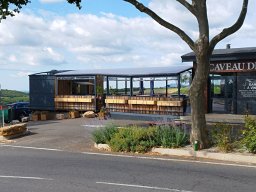 20220607 Pergola en toile pour Caveau de vente des vins de faugères (1)