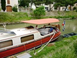 20130508 Sellerie nautique - Taud de péniche en acrylique Dickson Sunbrella Plus structure invisible fixation résistante UV imperméable (P1030809)