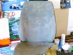 20100619 Sellerie auto - Réfection de l'assise d'un siège de VL avant (DSC01003)