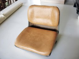 20120614 Sellerie auto - Réfection complète d'un siège de tracteur 8 (après)