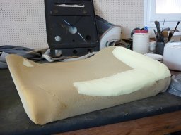 20170905 Sellerie auto - Réfection de l'assise d'un siège de véhicule utilitaire 7 avant 1 (P1010410)