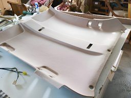 20170923 Sellerie auto - Réfection du ciel d'un véhicule léger (DSC_0268)