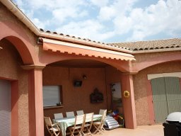 20100609 Store banne - Toile de protection solaire pour store à banne lambrequin 1 (P1010426)