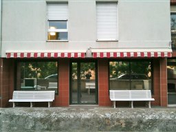 201309 Store banne - Toile de protection solaire Dickson Orchestra coloris sienne semi-coffre automatique Eolis RTS Somfy télécommande Somfy Smoove 2