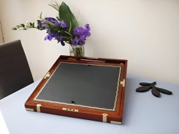 20101016 Tapisserie d'ameublement - Réfection d'un pupitre de marine en cuir (Pupitre_de_marine)