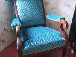 20210123 Tapisserie d'ameublement - Réfection d'une bergère ancienne en tissu (DSC_0681)