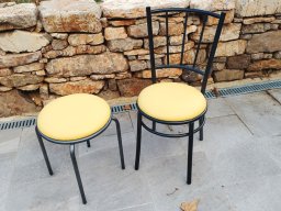 20221012 Tapisserie d'ameublement - Réfection d'un couple chaise &amp; tabouret en cuir jaune (IMG_184529)