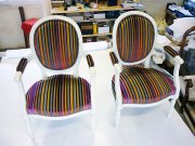 Paire de fauteuils Cabriolet Louis XVI, tissu Pierre Frey